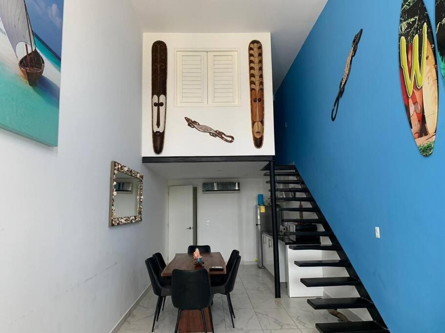 Fancy Loft Near 5th Av And *